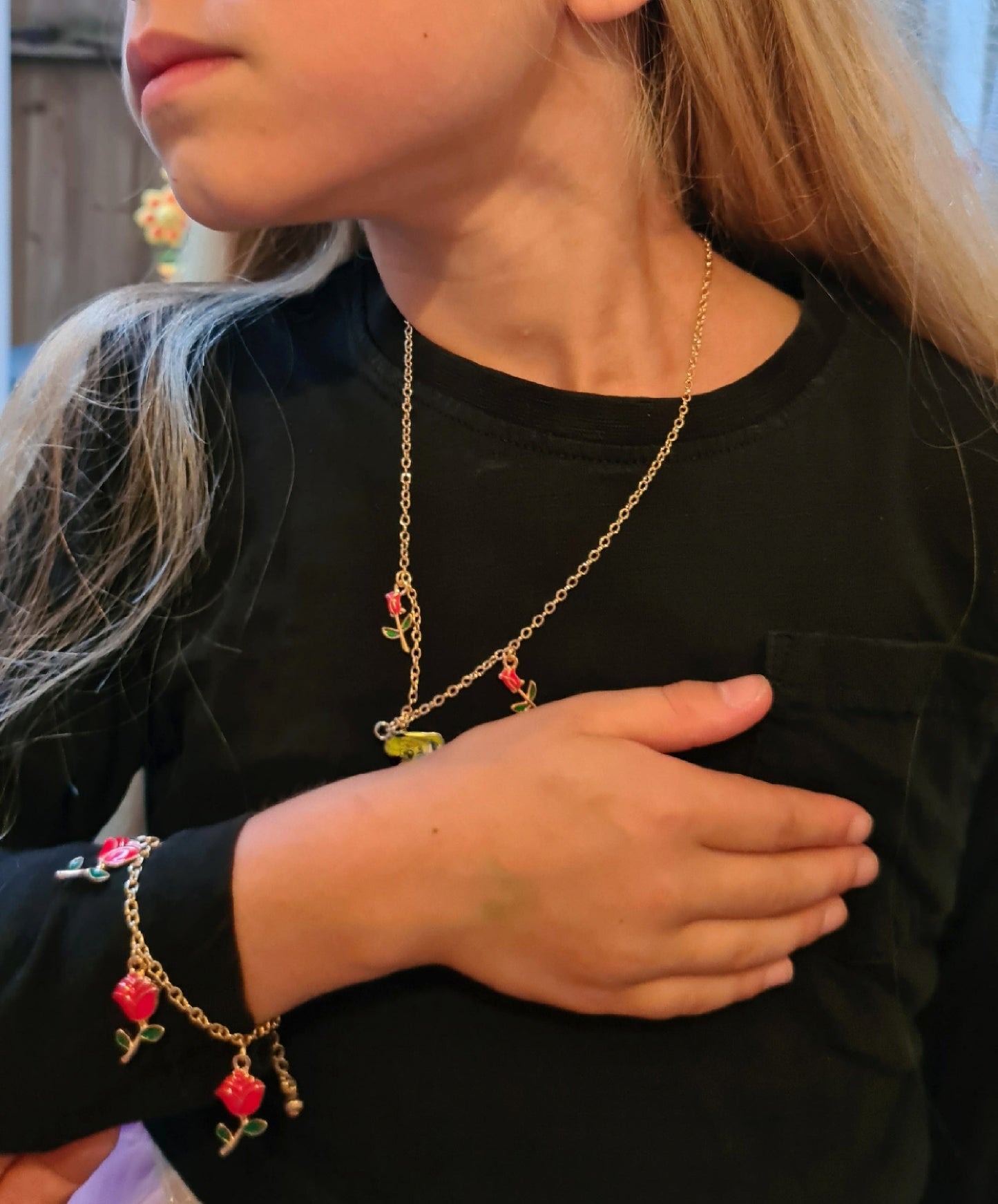 Alice's Falling Roses Bracelet