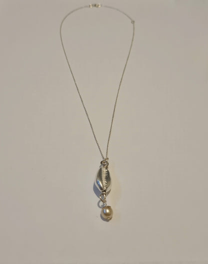 Athena's Silver Freshwater Pendant